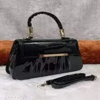 Alluring Women Bags2-1416467-71727.webp